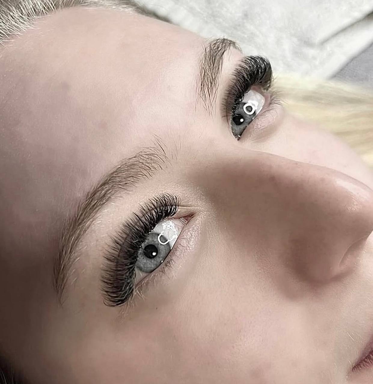 Lash extension results — blue eyes